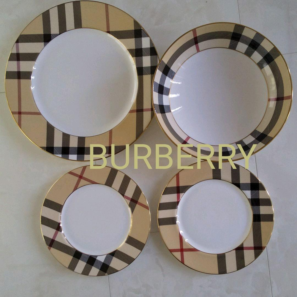 Burberry tableware 4 piece set dinner plate Bowl Made in England Nova check