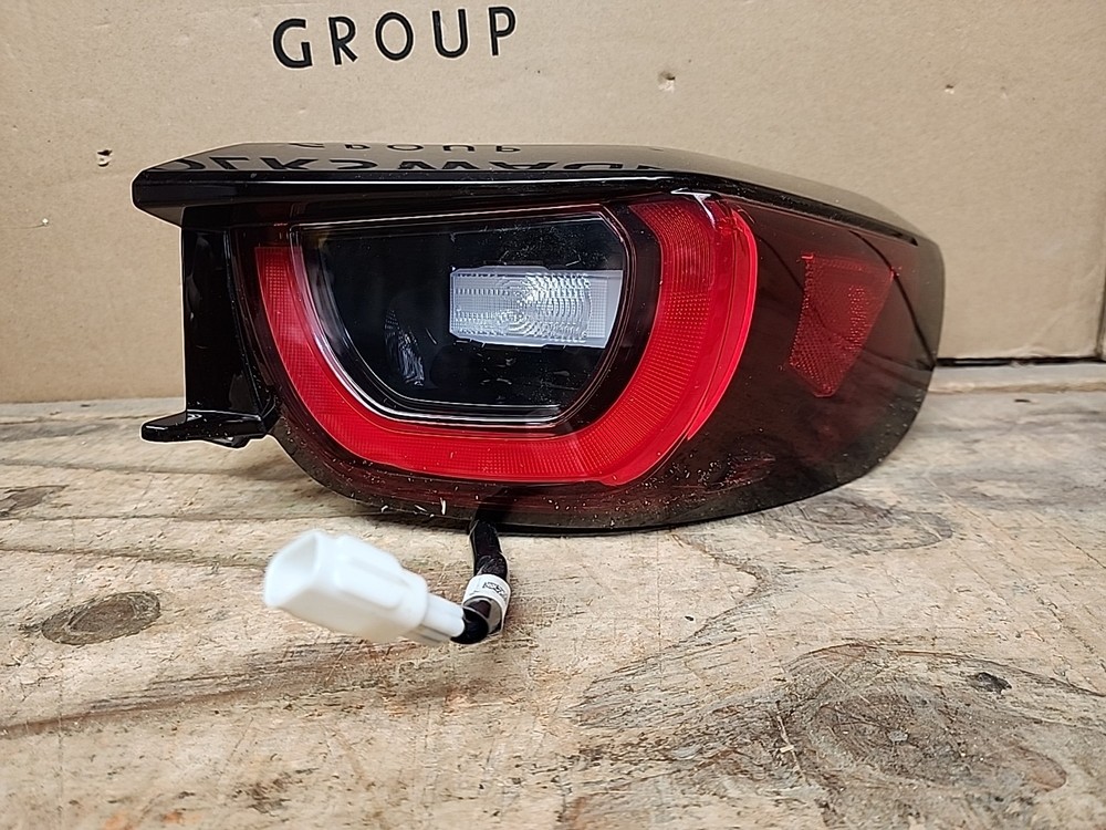 OEM 2023 2024 2025 MAZDA CX-50 LED TAIL LIGHT RIGHT SIDE Used