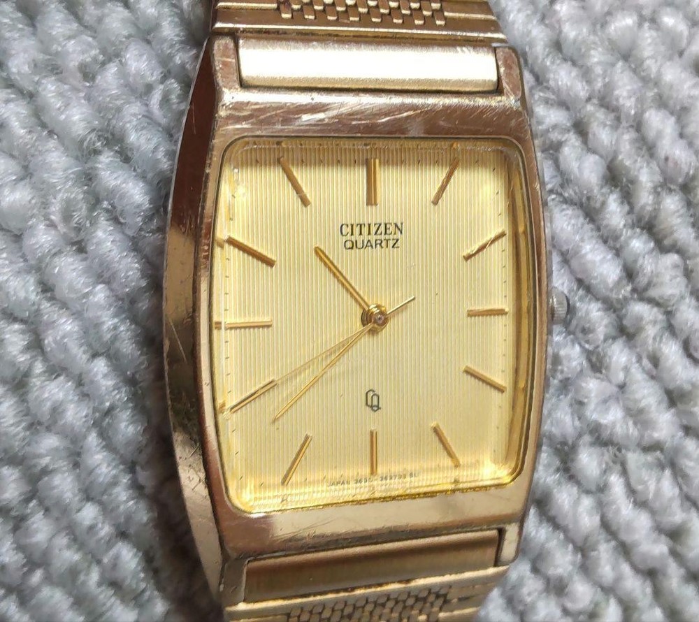 Citizen Quartz Men's Watch with Gold Dial　Used From Japan F/S