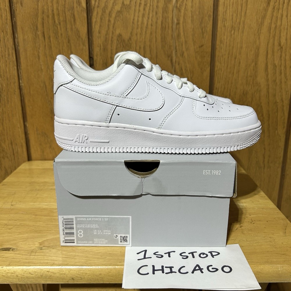 Nike Air Force 1 Low '07 Triple White DD8959-100 Women’s Size 8 Athleisure NEW