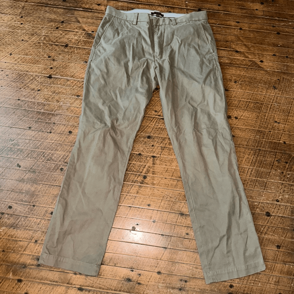 Banana Republic Aiden Flat Front Chino Pants 34 Business Casual