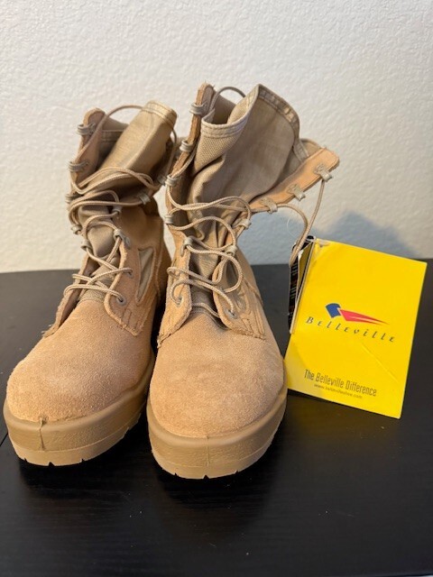 Belleville Women's 4.5R Vibram Army Combat Boots in Beige