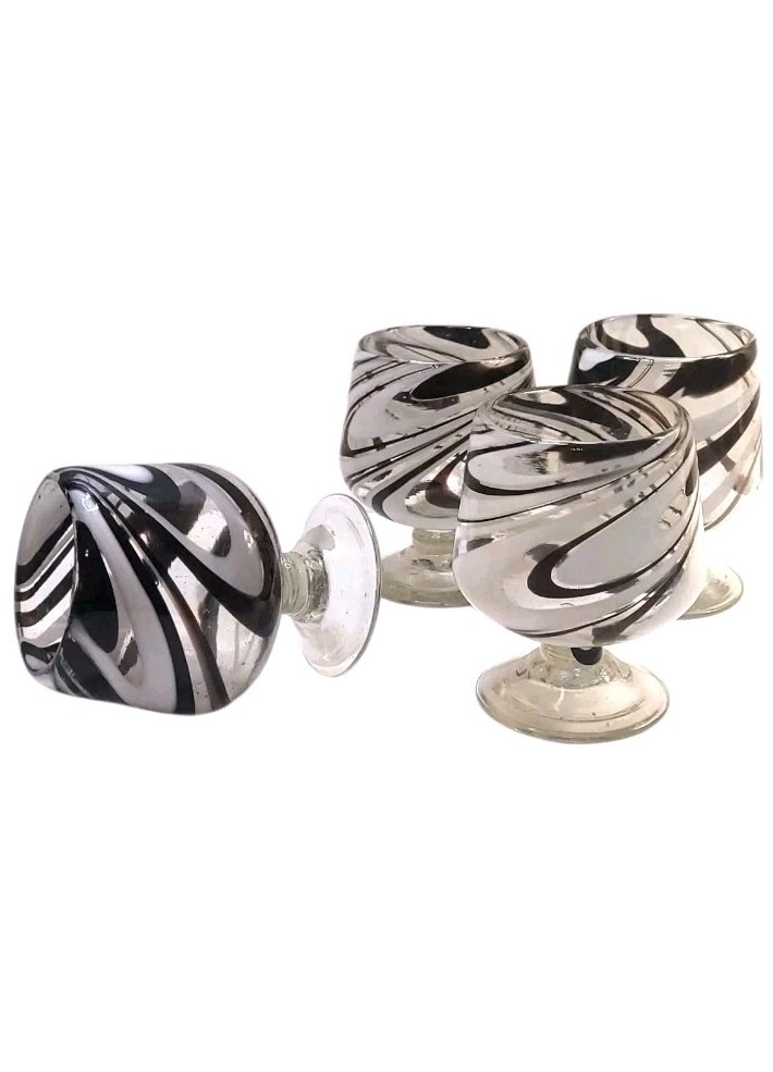 Snifter Cocktail 10oz Handblown Glasses Set Of Four In Ebony & Ivory Swirl