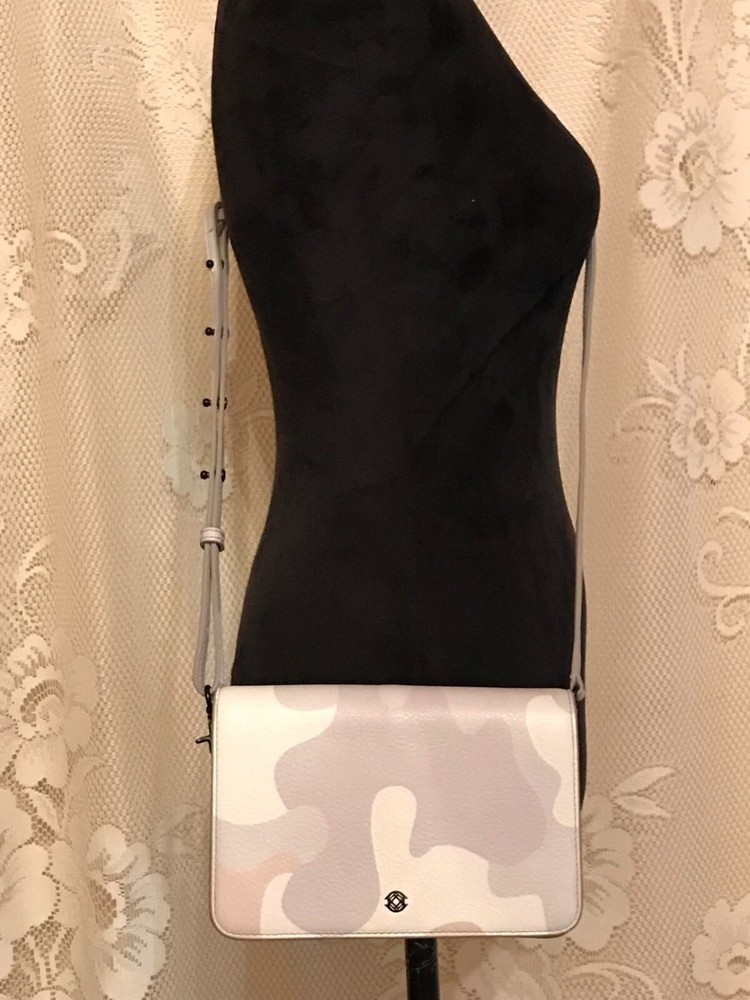 Dagne Dover Andra Haze Camo Pebbled Leather Crossbody Clutch Bag EUC