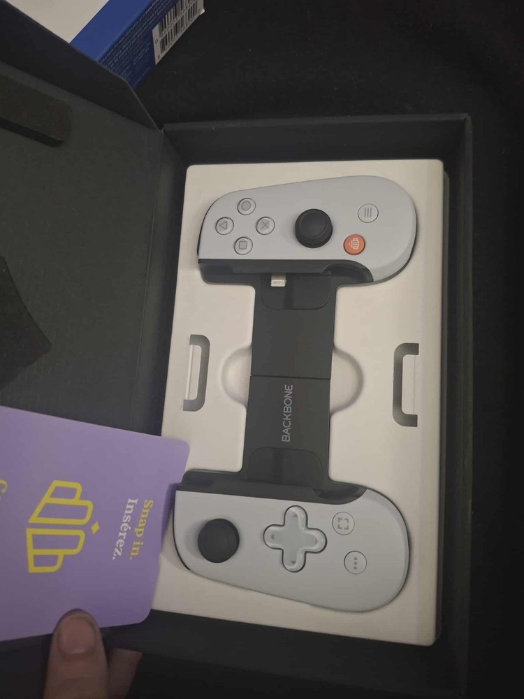 Backbone - PlayStation Edition  - Mobile Gaming Controller