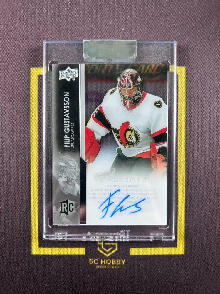 2021-22 Clear Cut Rookie Auto Filip Gustavsson FCLE