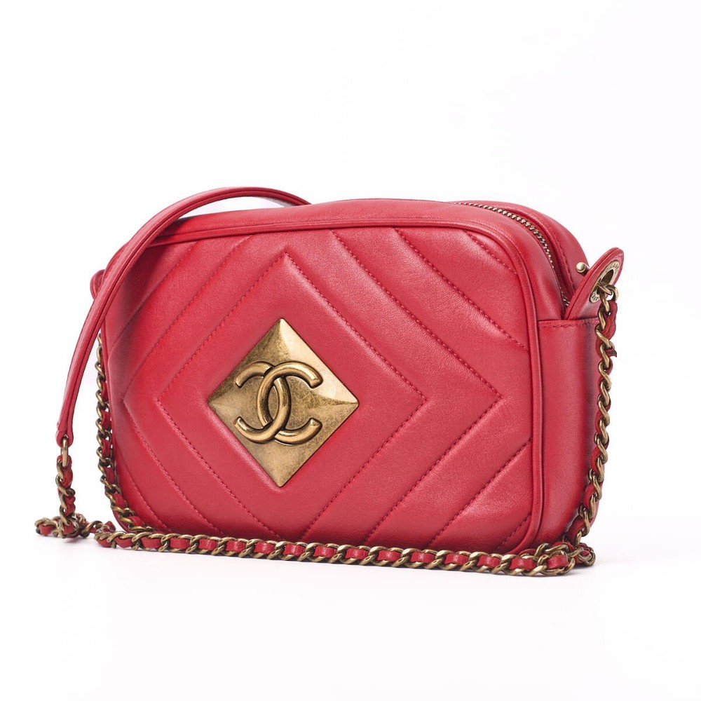 CHANEL Diamond Stitch Coco Mark Chain Shoulder Bag in Lambskin 277948