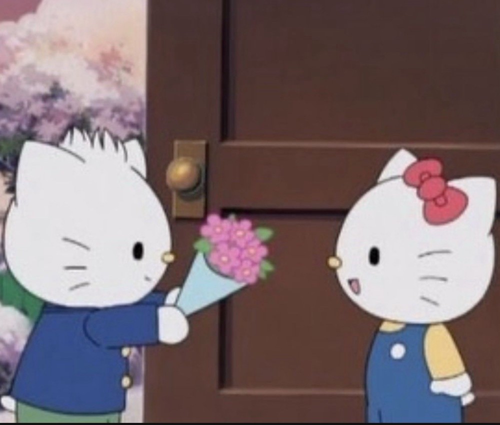 Gucci Thin Leather Belt with Classic GG Buckle