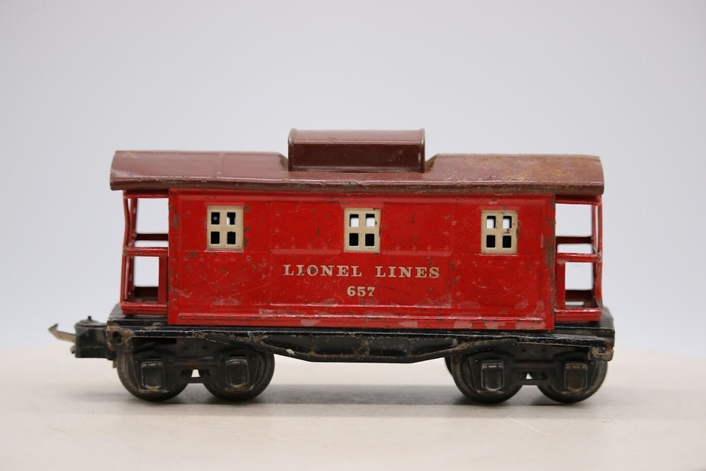 Vintage 1930s Lionel O Gauge 657 Little Red Caboose Metal Train Car