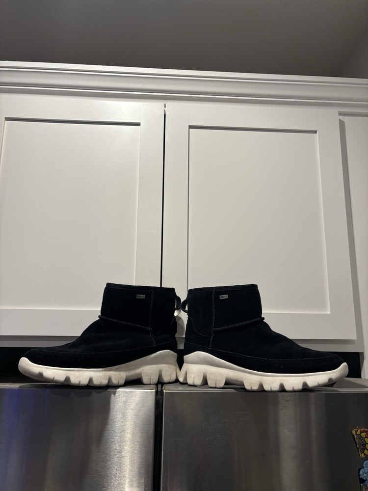 UGG Womens Black Boots with White Soles DryTech Zipper Size 7.5