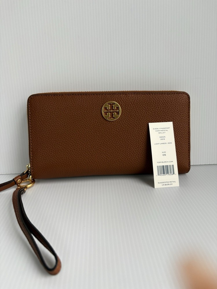 Tory Burch Everly Passport Continental Wallet Light Umber  Leather NWT