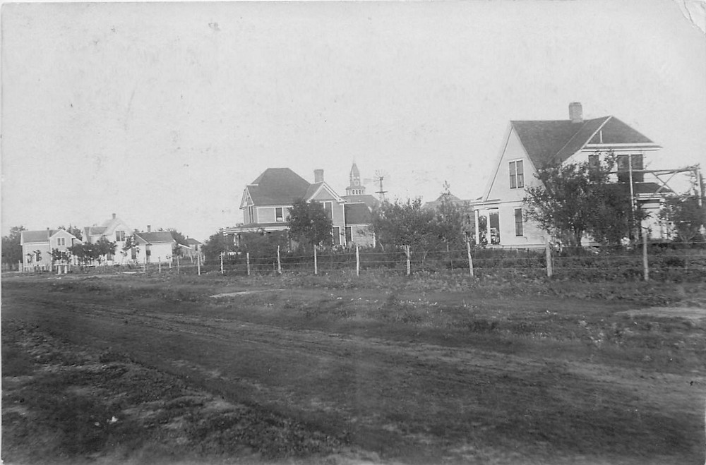 1908 Ashland Kansas Homes roadside RPPC Postcard 25-10197