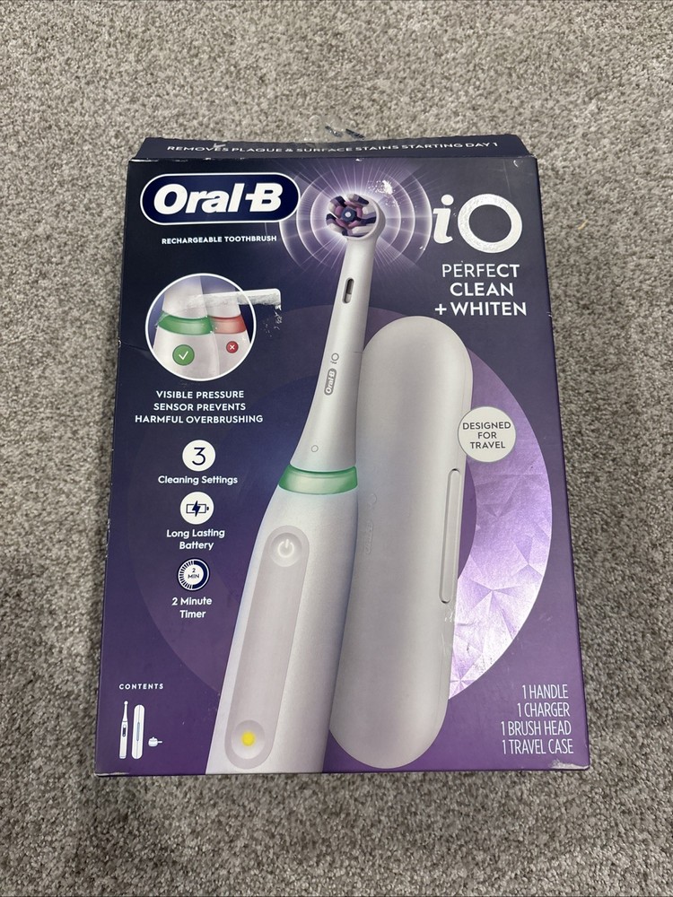 Oral-B iO Perfect Clean & Whiten Rechargeable Electric Toothbrush, 1-pack