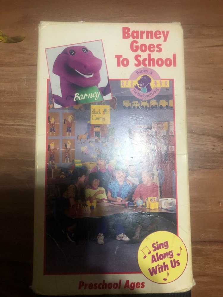 Barney Goes To School VHS Original Release RARE 1990 Includes RARE Barney Plush