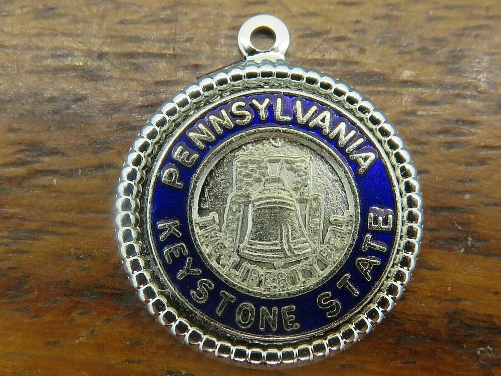 Vintage sterling silver PENNSYLVANIA KEYSTONE STATE DISC TRAVEL SHIELD charm #M