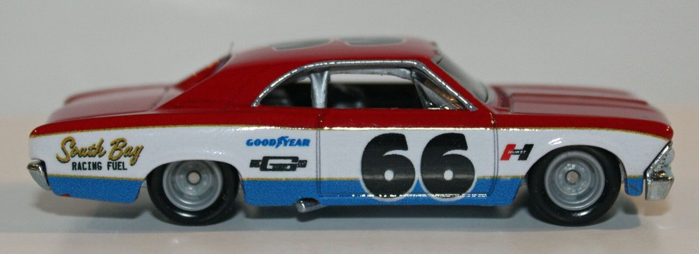 Hotwheels Loose nice 1966 Chevy Chevelle Real rider tyres USA exclusive