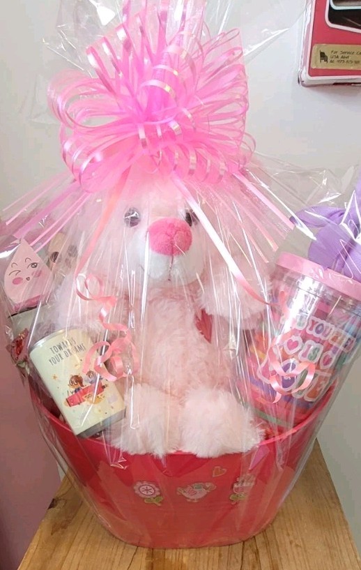 Mothers Day Gift Basket for Women - Spa Treats & Goodies-image