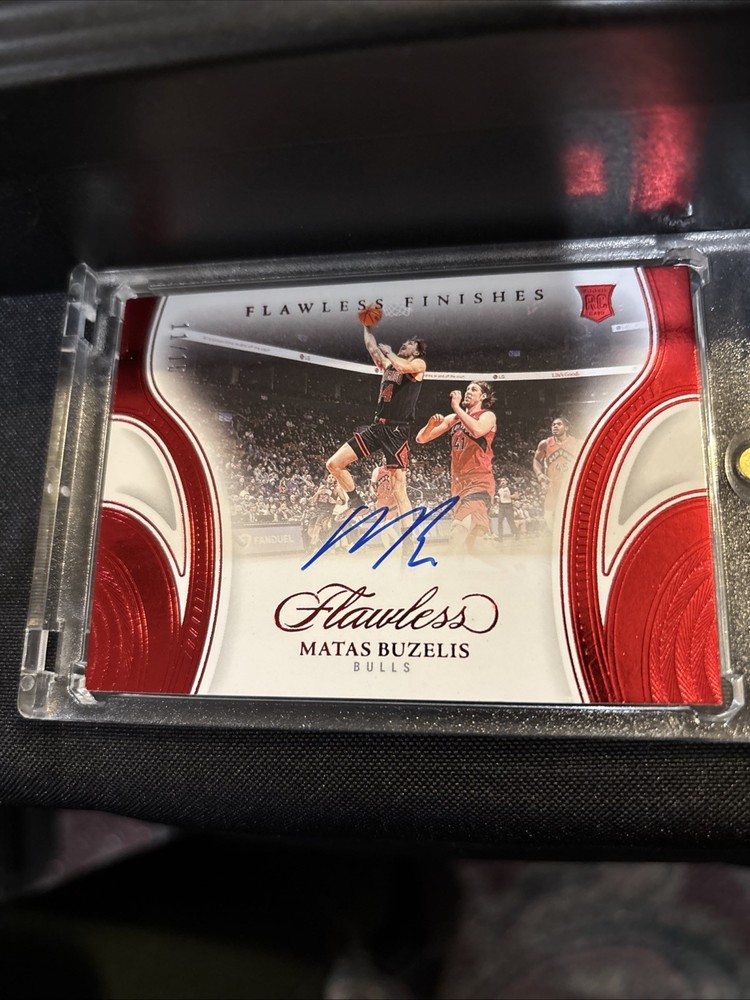 2024-25 Flawless Matas Buzelis Red Rookie Auto /15 Chicago Bulls