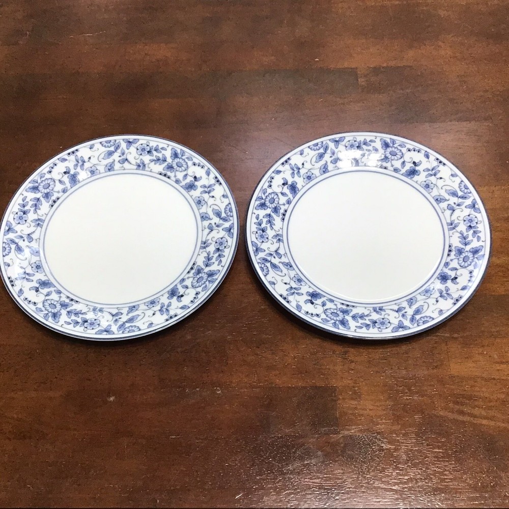 VINTAGE Noritake Arcadia 2604 Set of 2 Salad Plates Blue White Floral 8.25