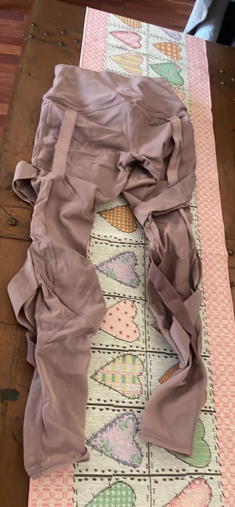 ALO Yoga High Waisted Wrapped Mesh Stirrup Leggings in Smoky Quartz Size Small