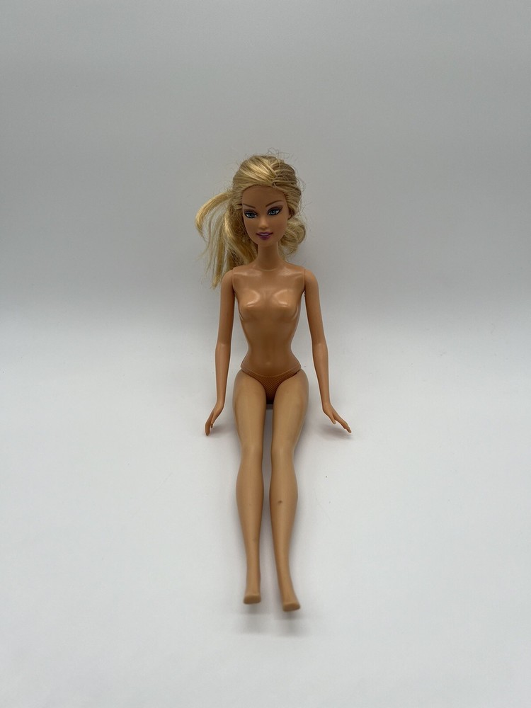 1990 Head 1999 Body Mattel Barbie China ( Box 16)