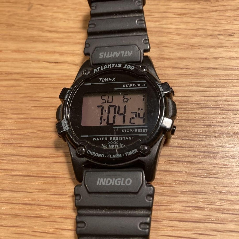 Timex Atlantis 100 Digital Watch 100m Waterproof with Indiglo Backlight Preowned 0706