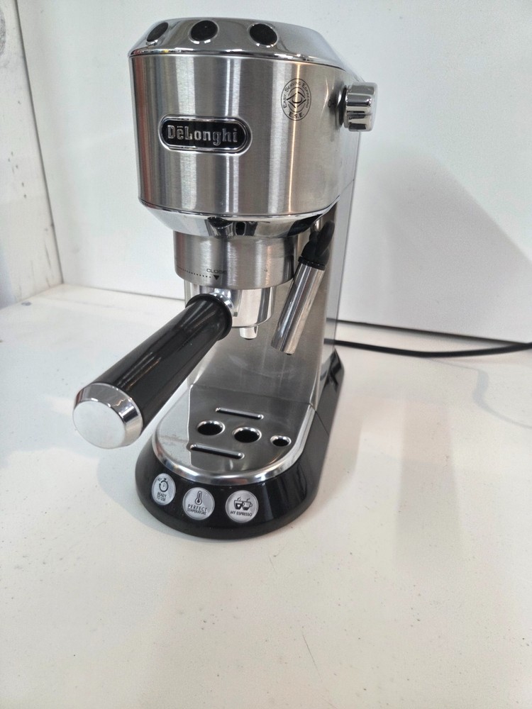 DeLonghi Dedica Espresso Maker EC680M – Stainless Steel – Great Condition