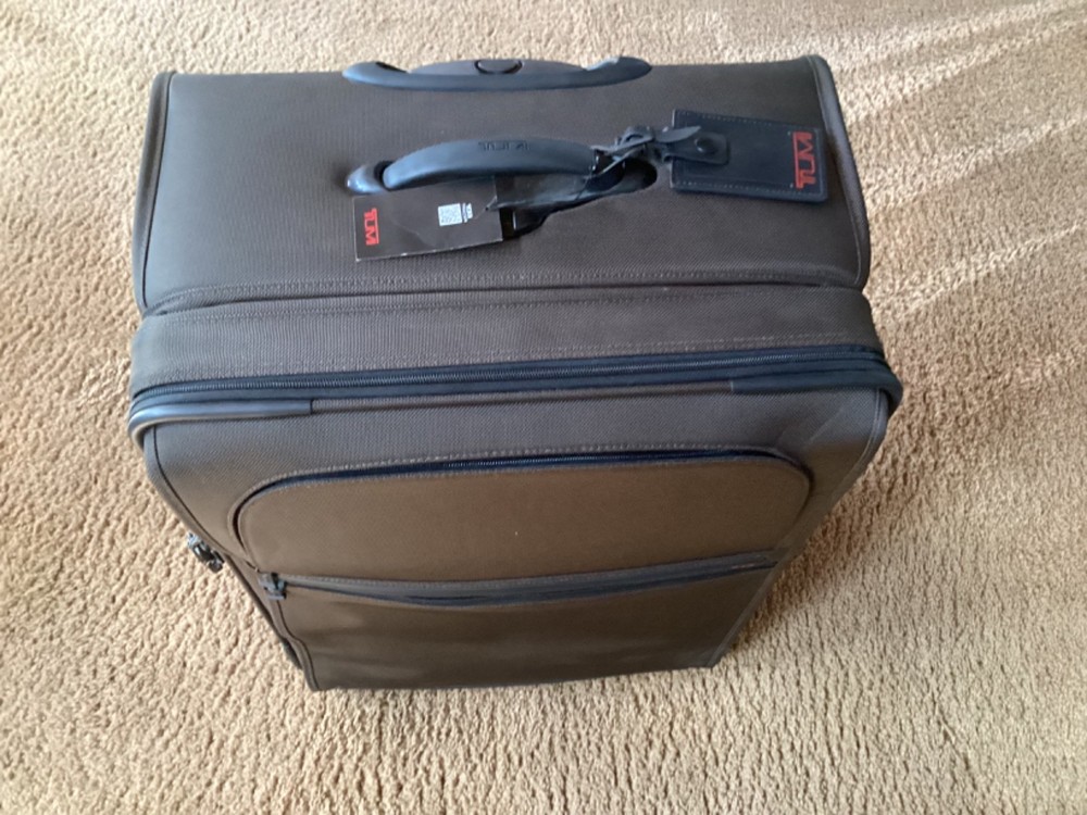 TUMI  Wheeled Expandable Short Trip Ballistic NylonPacking Case Luggage-NWT