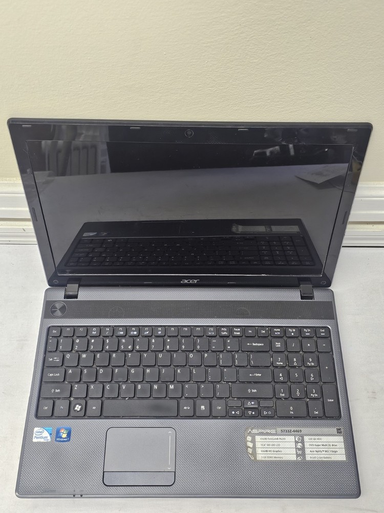 Acer Aspire 5373 Laptop - Intel Pentium P6200 - 3GB RAM - 500GB HDD - READ