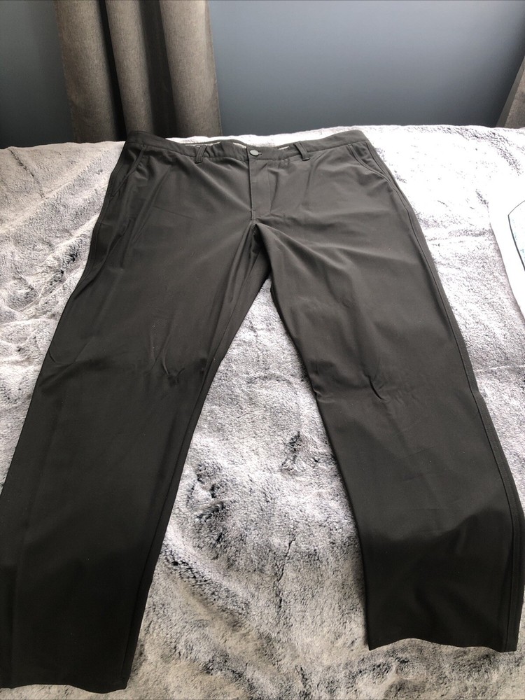 Men’s 32 DEGREES COOL STRETCH PERFORMANCE Black Poly Pants42/32. Pre-Owned.