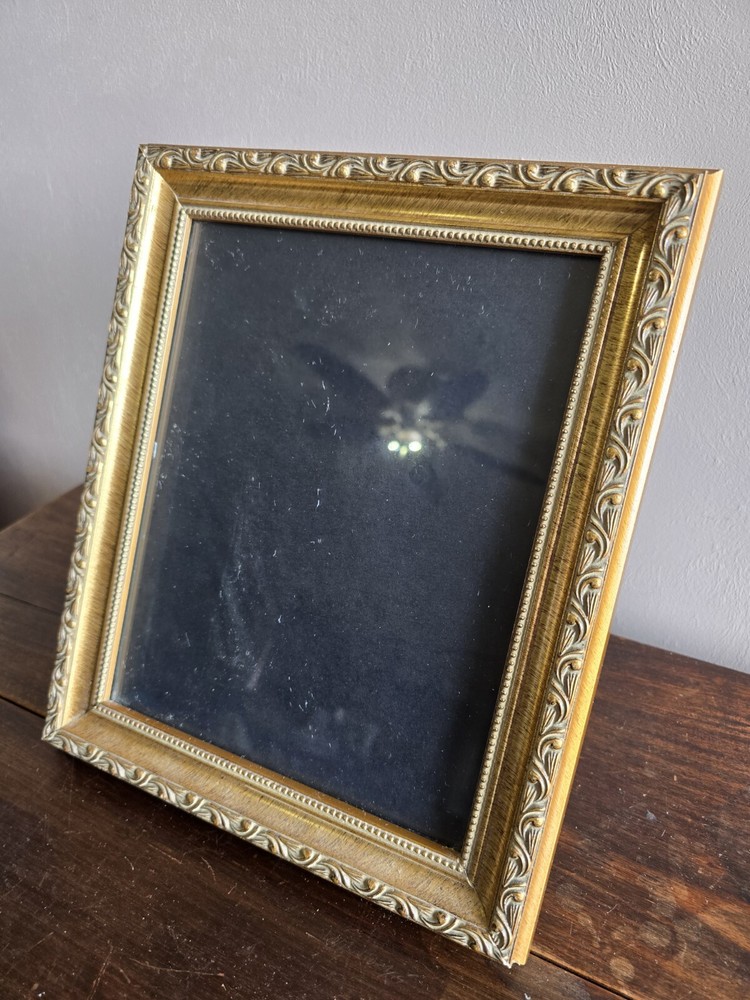 Ornate 8x10 Gold Wood Free Standing Picture Frame Shabby Chic Vintage Gallery Style  