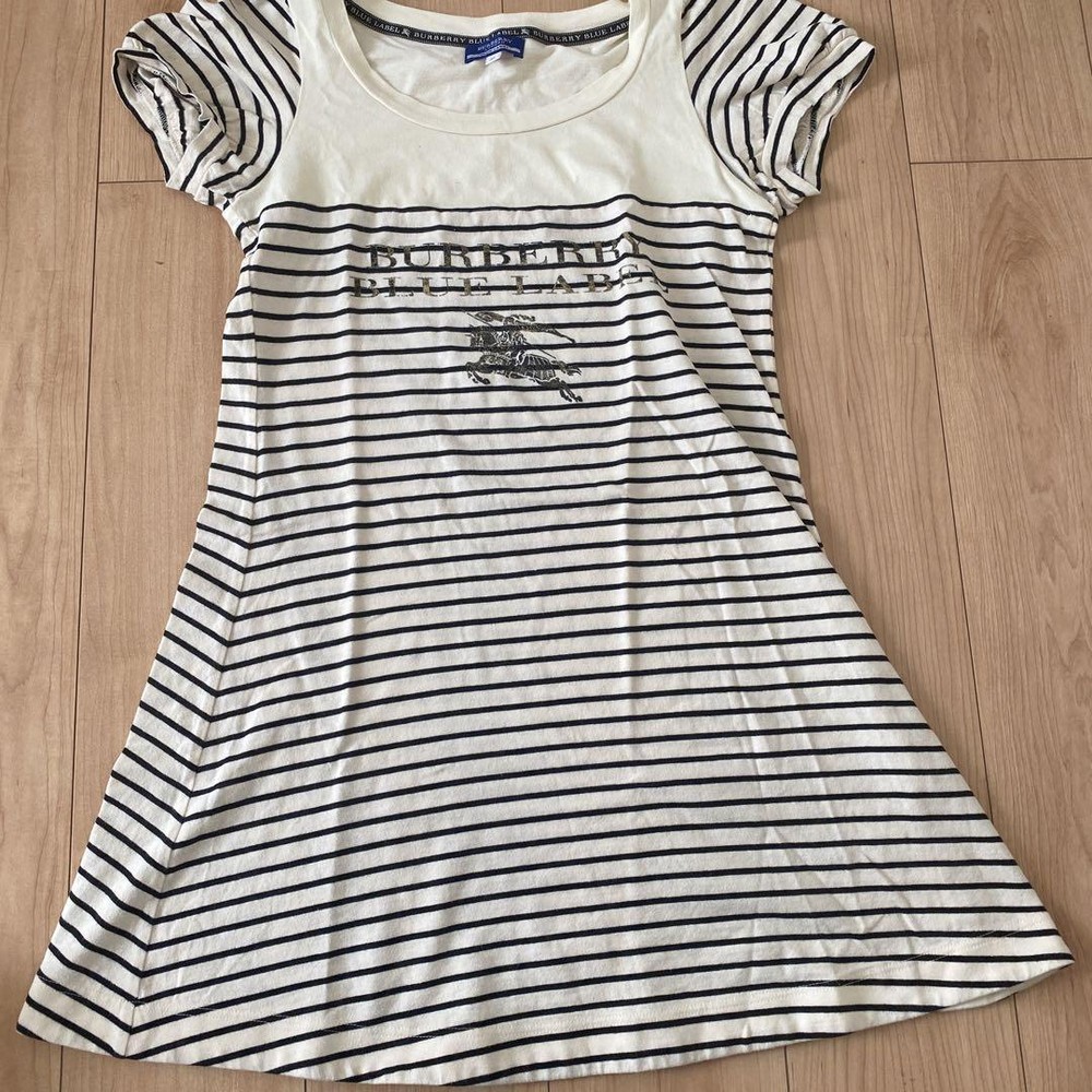 Burberry T-shirt Tunic Woman Fashion from Japan