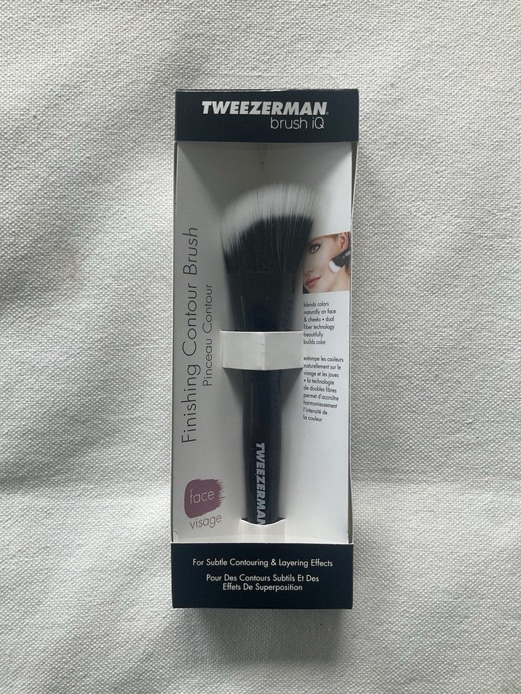 Tweezerman Brush IQ Finishing Contour Brush