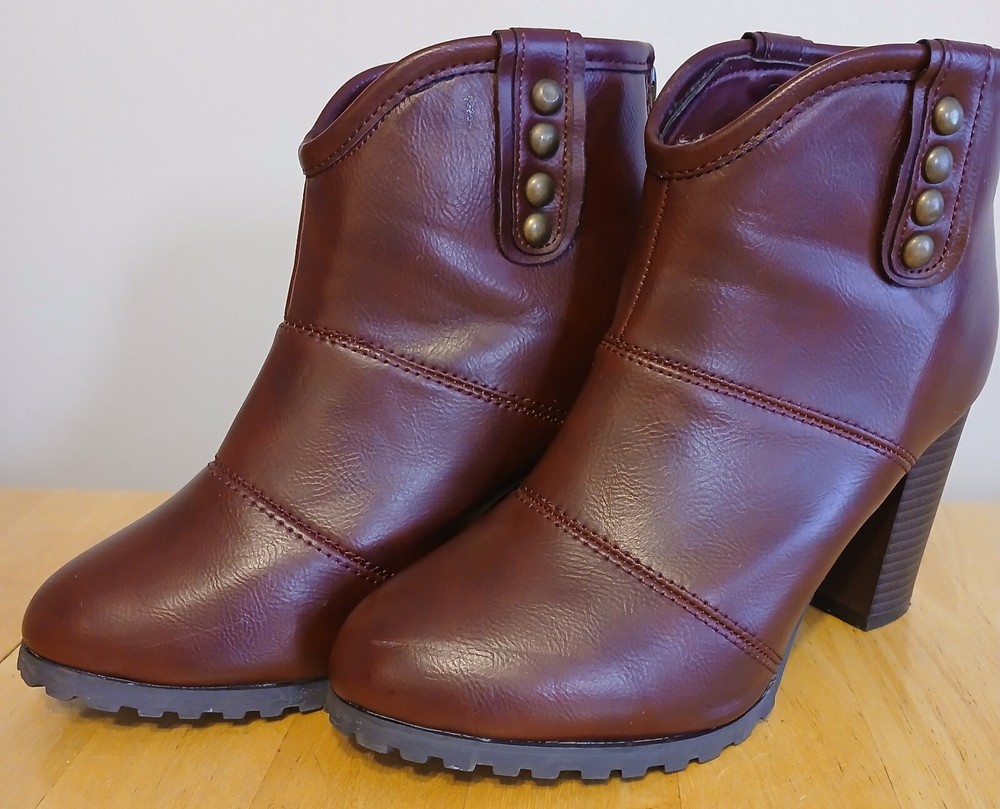 Studded mahogany ankle bootie by Seven in US size 8.5