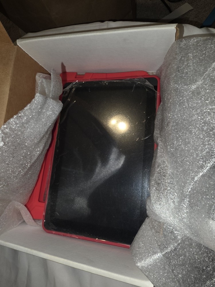 HighQ Red 8-inch Learning Tablet with Educational Features ELT0802H