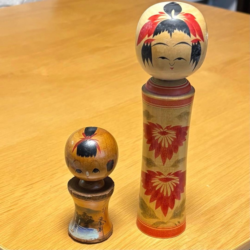 Japanese Kokeshi Doll Large and Small Set of 2 Height 18cm 9cm Wooden Figurine