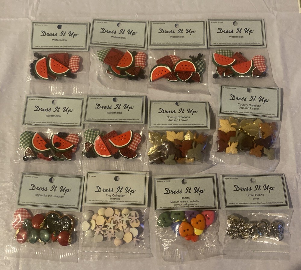 Dress It Up Embellishments Buttons Mixed Lot Of 12 Crafts Teacher Leaves Melon