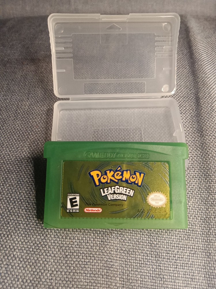 Pokémon: LeafGreen Version (Nintendo Game Boy Advance, 2004)