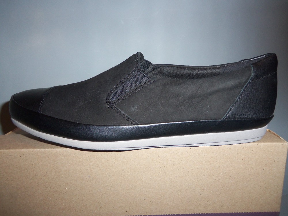 Women's Clarks Lorry Marlin Slip-On Black Leather Loafers New in Box Multiple Sizes