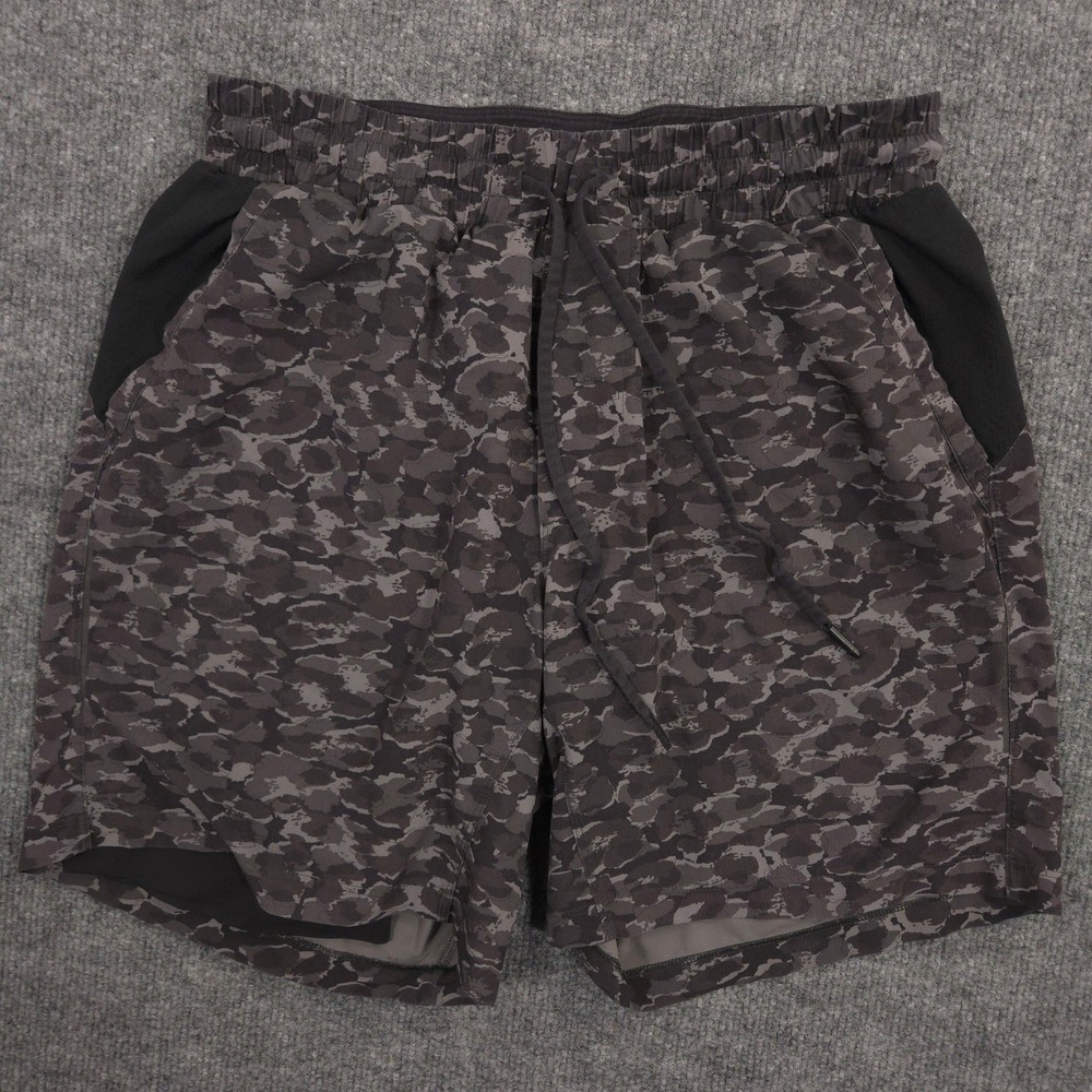 Lululemon Repetition Shorts Mens M Gray Mini Urban Leopard Lined Gym Run Train