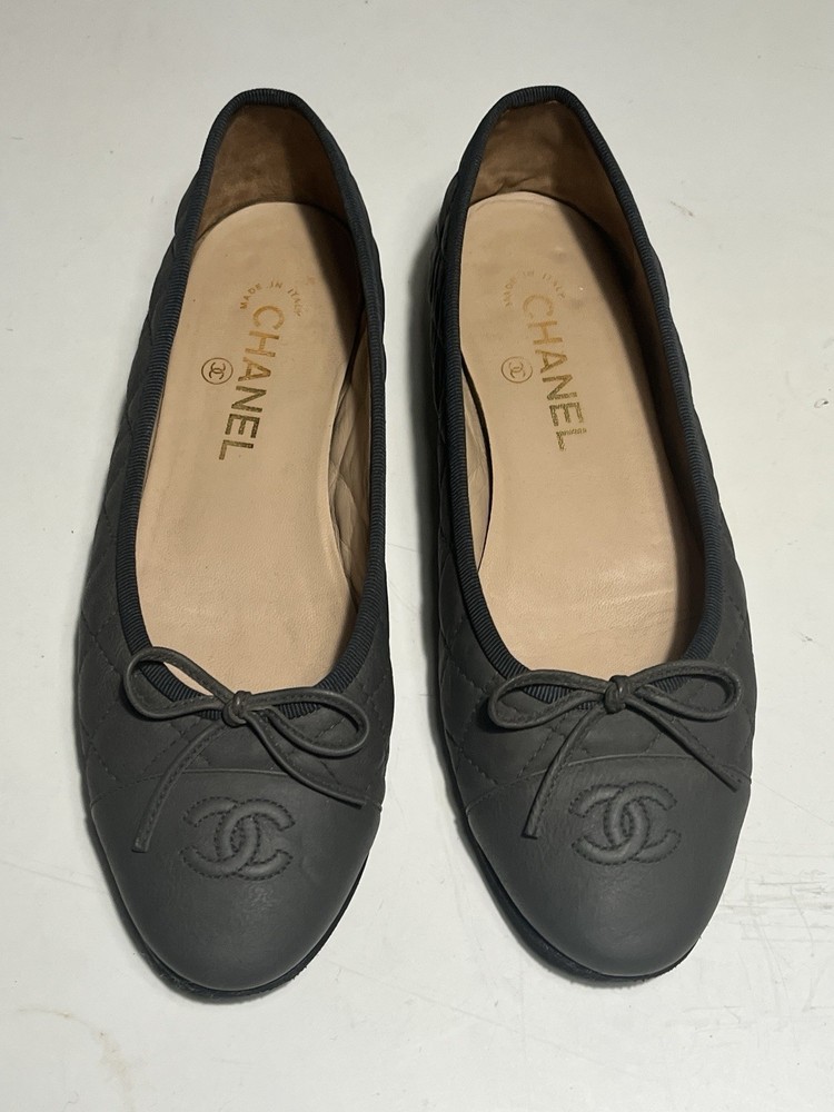 Chanel Gray Ballet Flats 38 Cushion Leather
