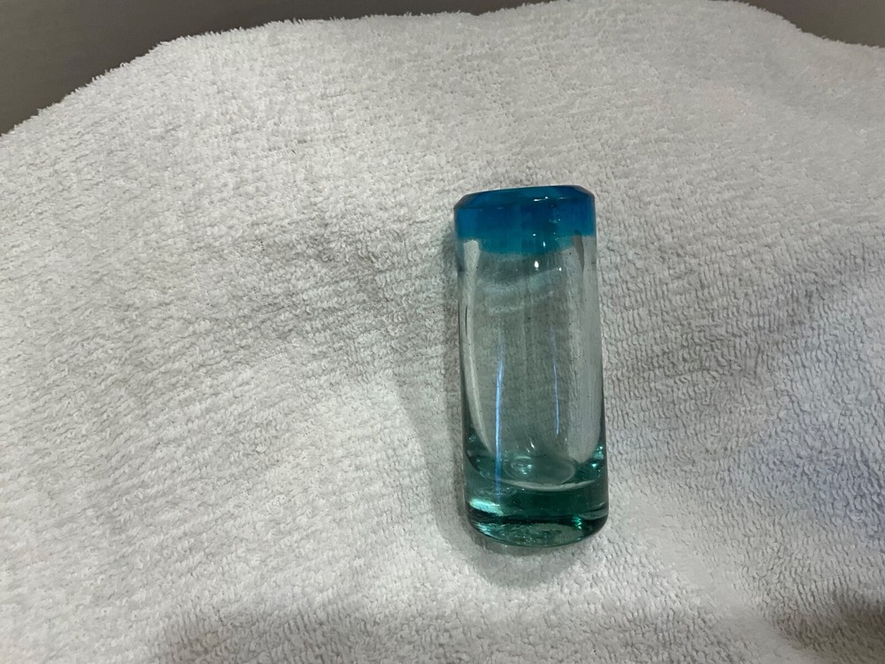 Mexican Turquoise/Aqua Blue Rim Hand Blown Tequila Shot Glasses Barware 1 glass