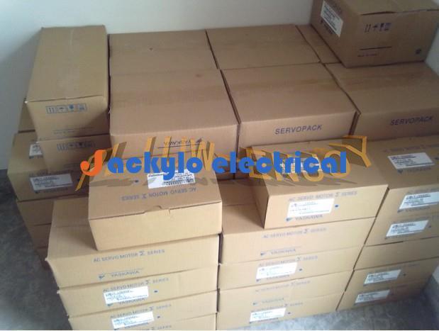 1PCS New Yaskawa SGMAH-04A1F41 AC Servo Motor