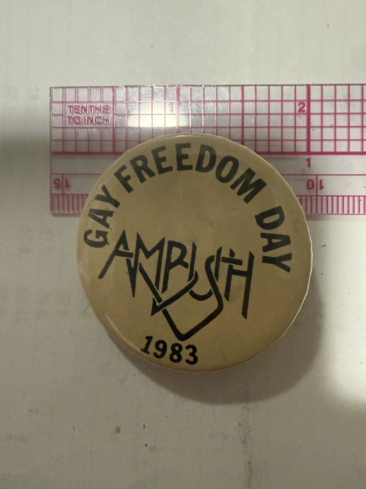 Gay Freedom Day Ambush 1983 Vintage Pride LGBTQ Pinback Button-image