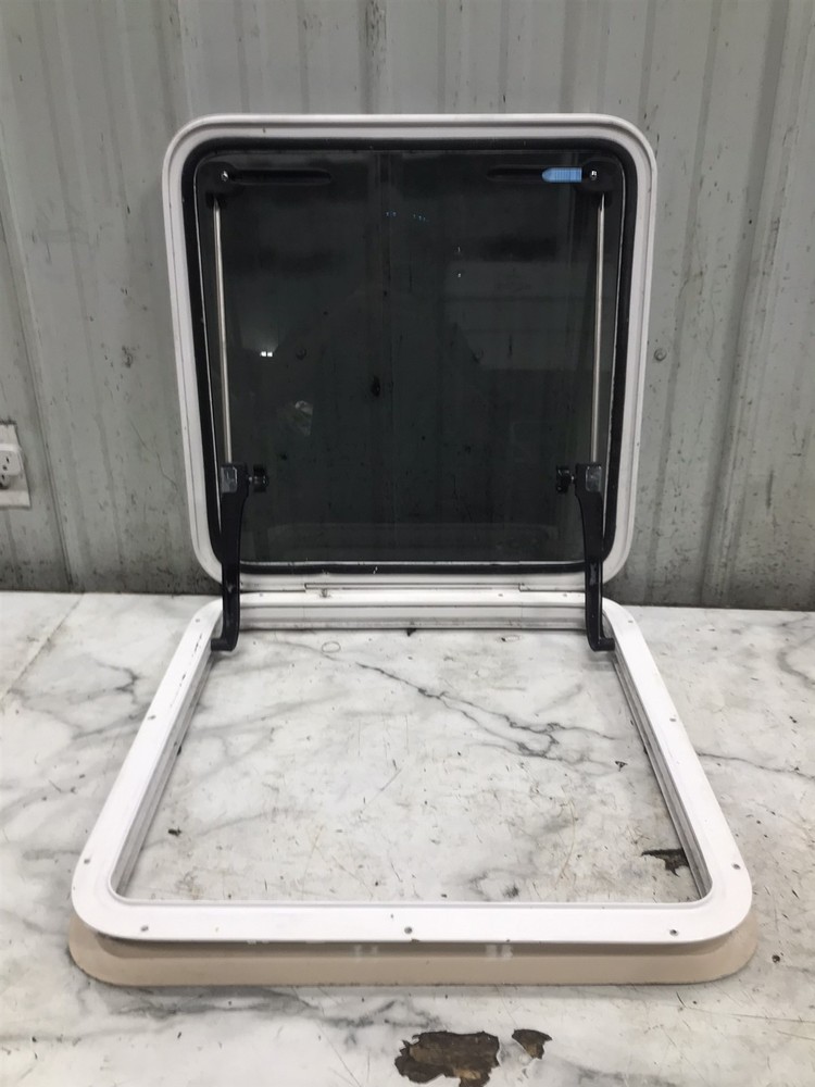 98 Sea Ray 290 Boat square Hach window Taylor Made 449470 20 x 20 in inch