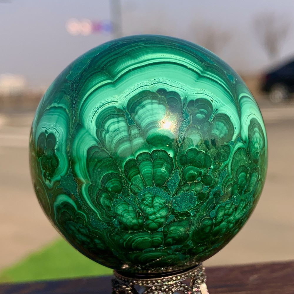 255G Natural glossy Malachite ball transparent cluster rough mineral sample