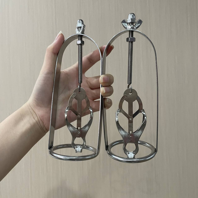 Metal Adjustable Nipple Clips Breast Stimulator Torture Sex Toys BDSM Flirting