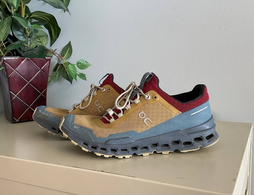 On Running Cloudultra Trail Running Shoes Womens Size 7.5 Bronze Navy Lace Up