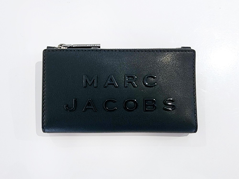 New Authentic Marc Jacobs Black Slim Leather Card Case Wallet with Coin Pocket