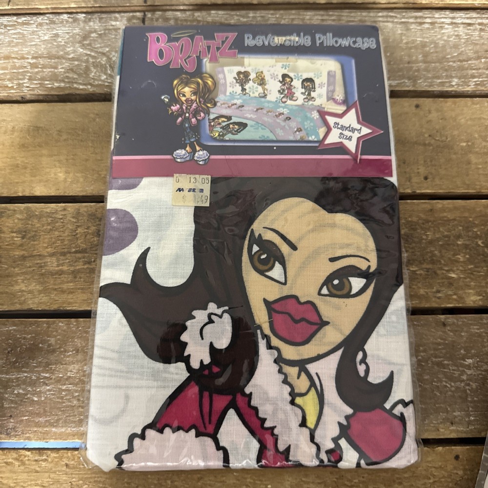 Bratz Doll Reversible Standard Pillow Case 20x26 51x76 Cm